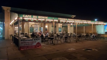 Café Du Monde Warehouse food