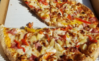 Mozzarelli’s Pizza Gelato inside