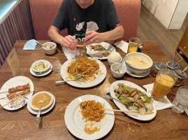 Archi's Thai Cafe food