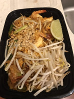 Basil Thai Cuisine food