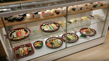 Aloha Sushi-waikiki Inc food