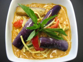 Buathong Thai Cuisine food