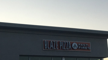 Blaze Pizza outside