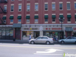 Chicken Delight Best Fried Chicken In Jersey City outside