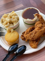 Maggie's Smokehouse Fried Chicken food