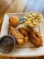 Maggie's Smokehouse Fried Chicken food