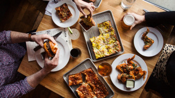 Emmy Squared Pizza: The Gulch Nashville, Tennessee food