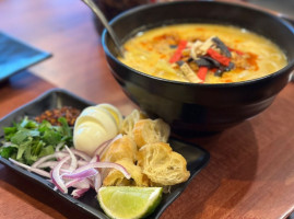 Inle Burmese Cuisine food