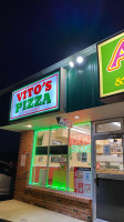 Vito's Pizza inside