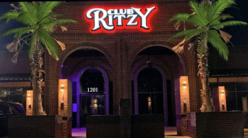 Club Ritzy outside