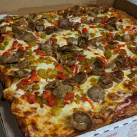 Lucino's Pizza food
