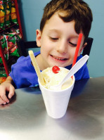 Gema Raspados Delights food