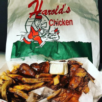 Harold's Chicken Shack Evanston inside