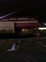 Gyro Express food