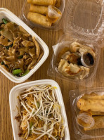 Ace Thai Kitchen food