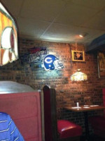 Perrys Pizza Joynt inside