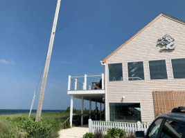 Tree House Brewing Company Cape Cod outside