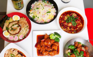 Hoja Asian Fusion food