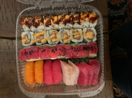 Ino Sushi food
