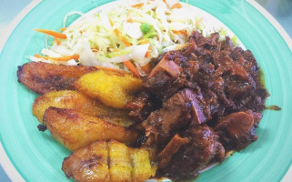 Island Breeze Jamaican Cuisine food