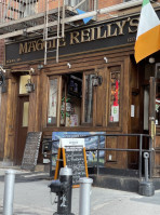 Maggie Reilly's Pub outside