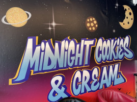 Midnight Cookies Cream food