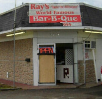 Rays World Famous Bbq outside