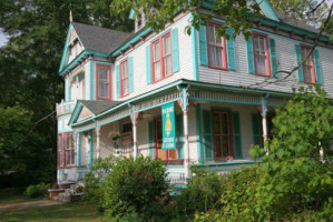 Smith-byrd House Bed And Breakfast And Tea Room outside