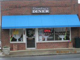 Sandry's Brown Bag Lunch Catering outside