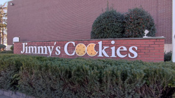 Jimmy's Cookies outside