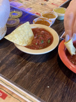 Tacos El Peladito food