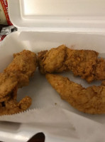 Lindy's Fried Chicken food