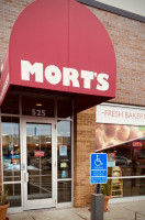 Mort's Cafe Deli food