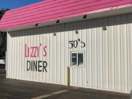 Lizzy's Diner outside