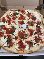 Torre's Italian Pizza food