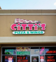 Citti's Pizza Wings food