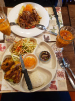 Mee Thai food