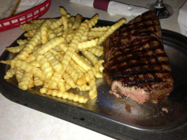 Waverly Steakhouse Lounge food