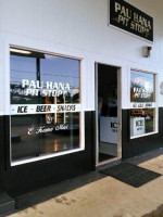 Pau Hana Pit Stop outside