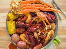 Cajun Crackin food