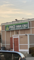 Pho Nam Cali outside