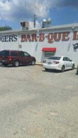 J Rodgers Bbq outside