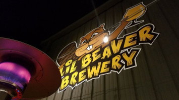 Lil Beaver Brewery inside