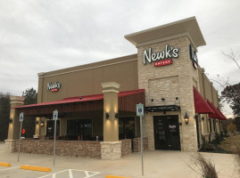 Newk's Eatery inside