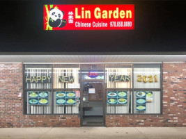 Lin Garden outside