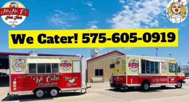 Mama E's Food Truck Catering outside
