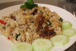 Weera Thai Resturant food