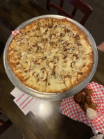 Rudy's Pizza food