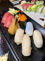Jin’s Sushi Seafood food