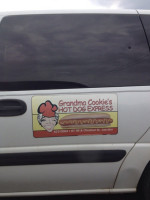 Grandma Cookie's Hot Dog Express outside